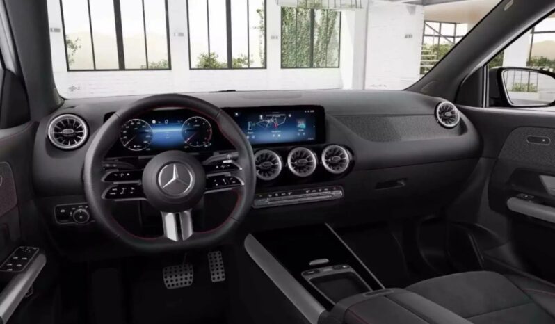 
								MERCEDES-BENZ CLASE GLA full									