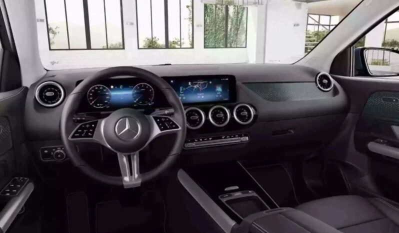 
								MERCEDES-BENZ CLASE GLA full									