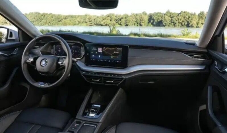 
								SKODA OCTAVIA COMBI 1.5 TDI DSG mHEV SELECTION full									